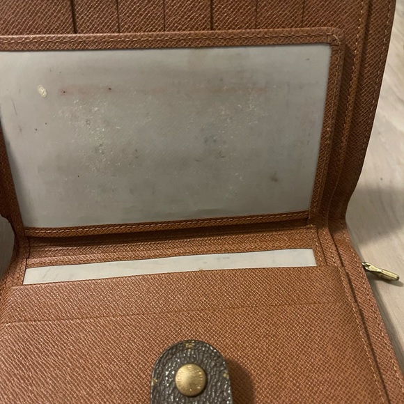 Louis Vuitton French Wallet - Picture 5 of 6